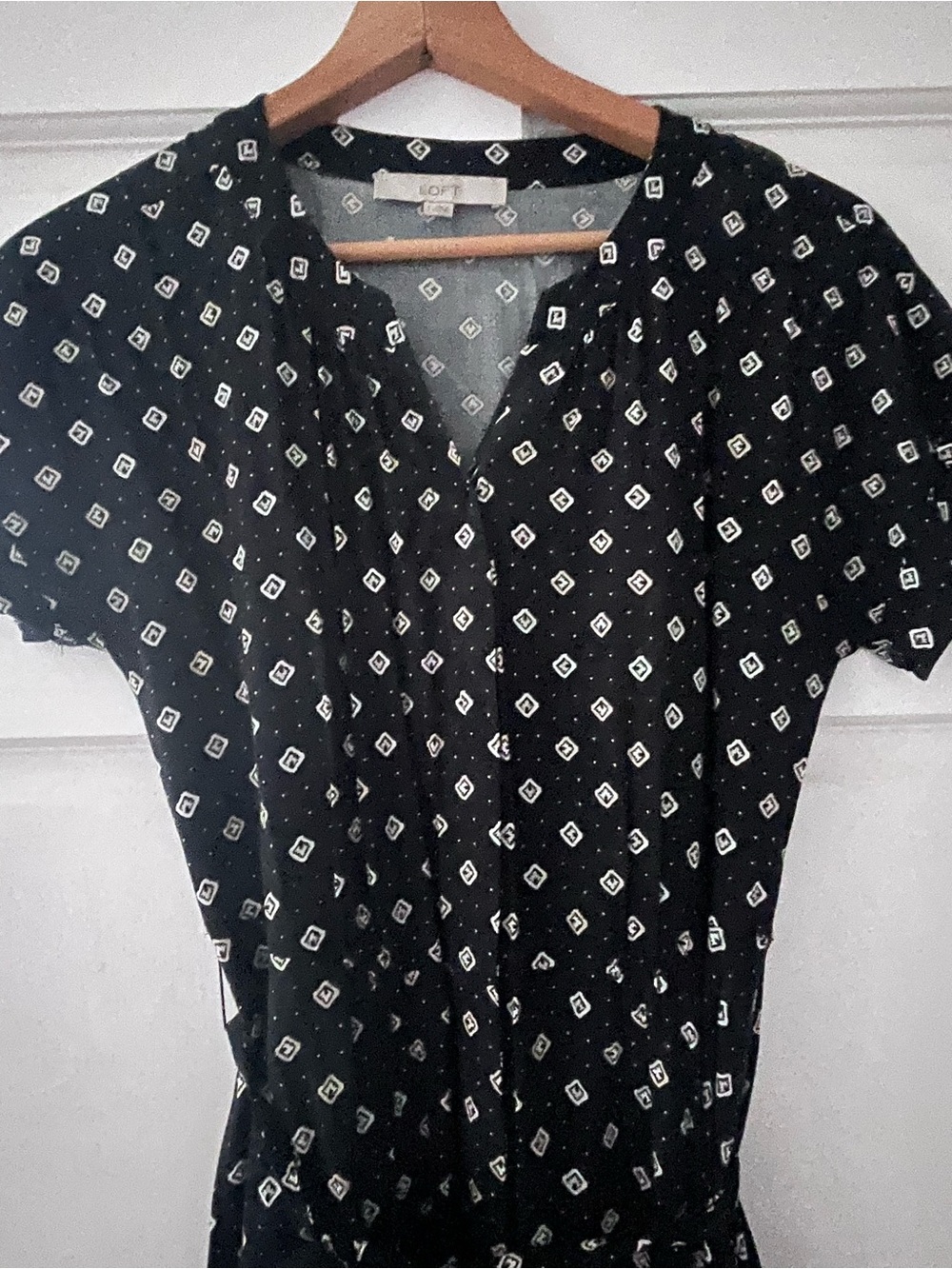 LOFT Black Patterned Short Sleeve Dress